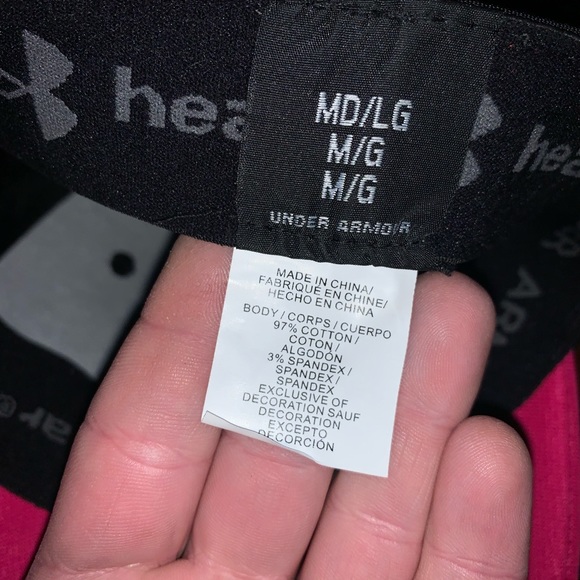 Black and pink Under Armour Hat NWOT - Picture 4 of 4